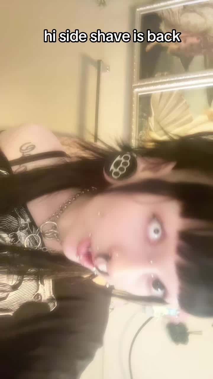 @audreysaysmeow