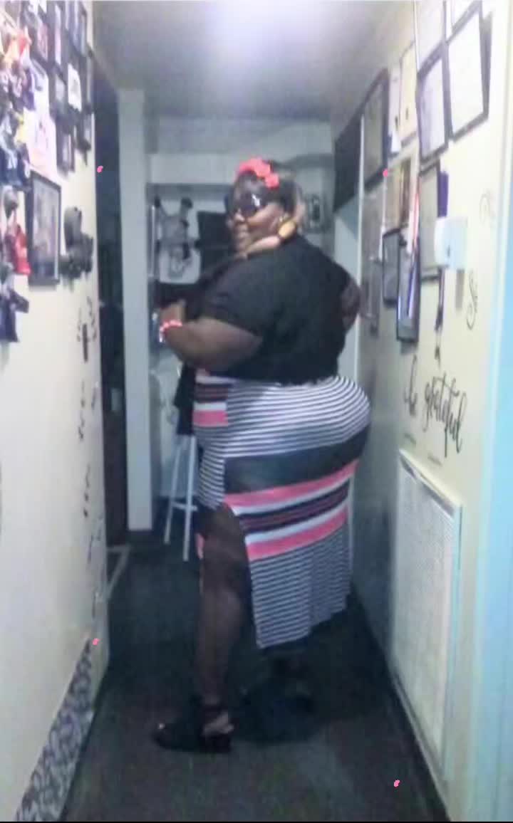 @tika tika 2sexy