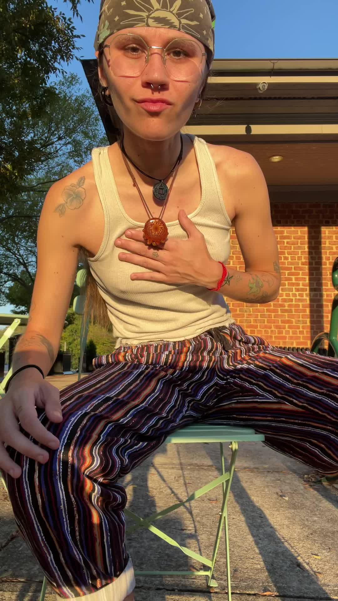 @ca⛓️en