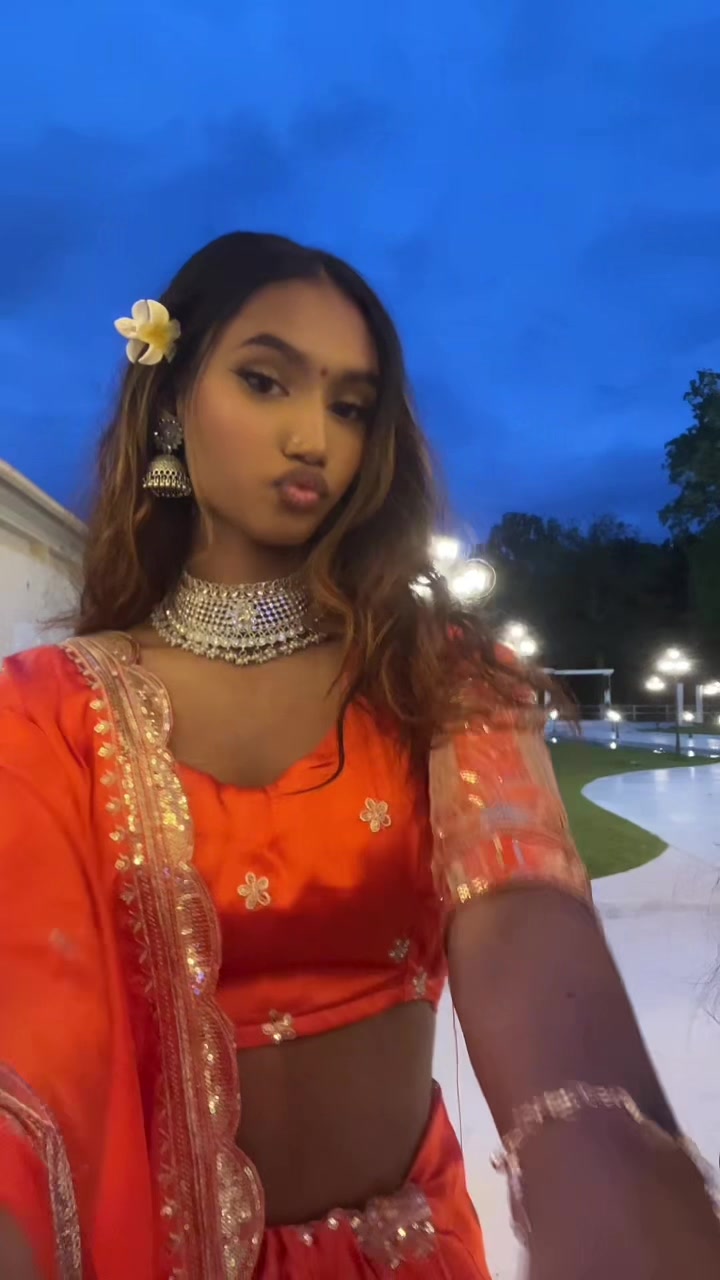 @Hyaॐ