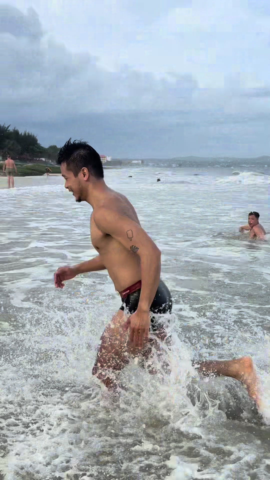 @Sĩ Thái