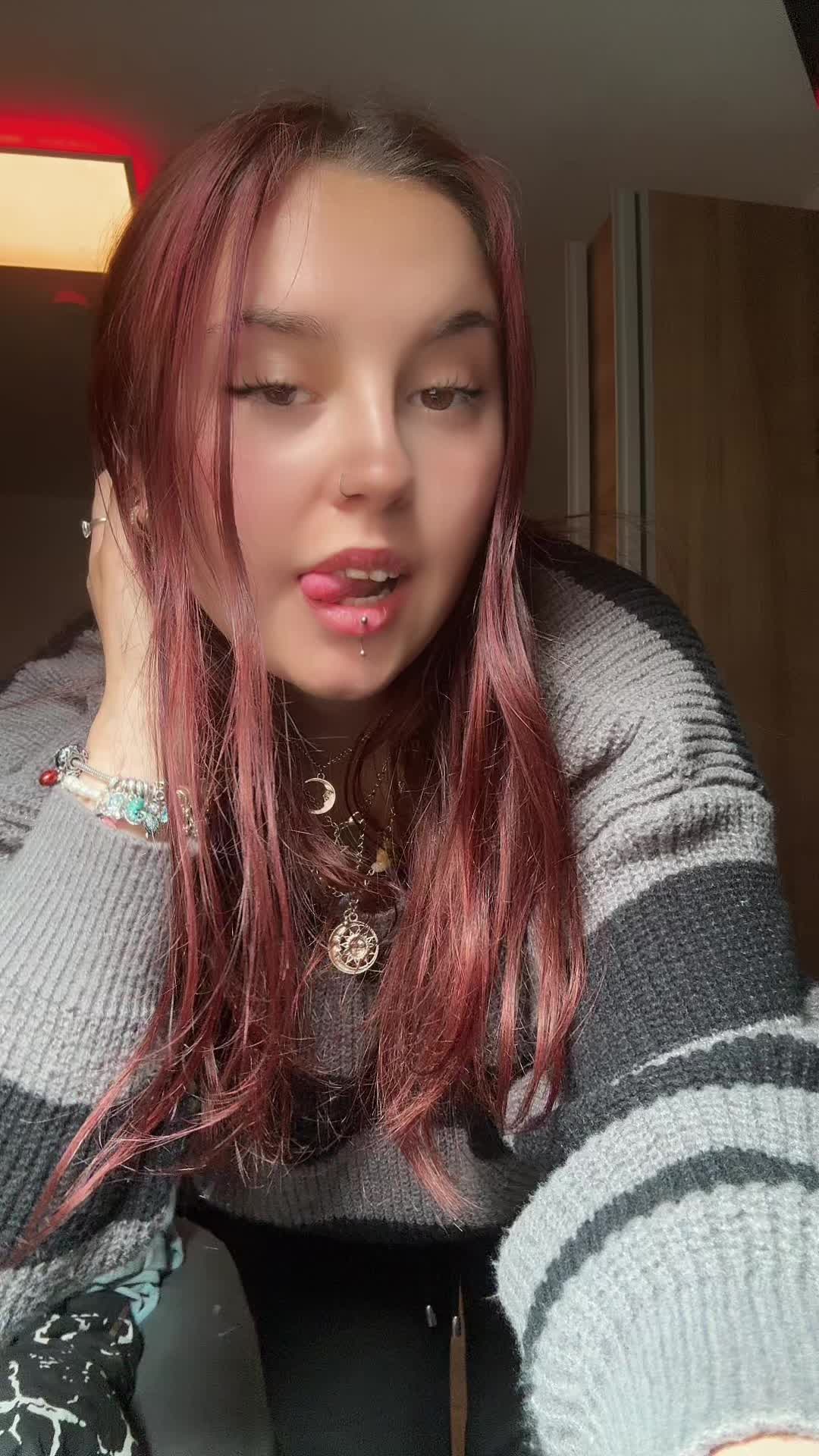 @Leonieꨄ︎
