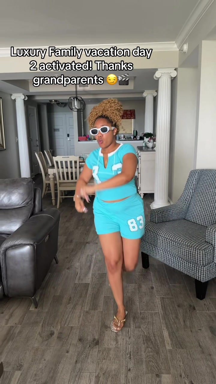 @TheeFamoussJay