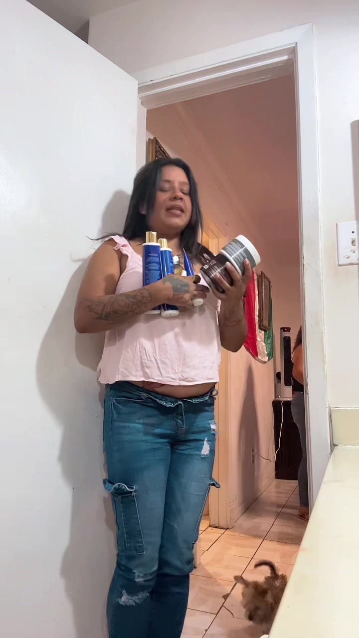 @lalalopez