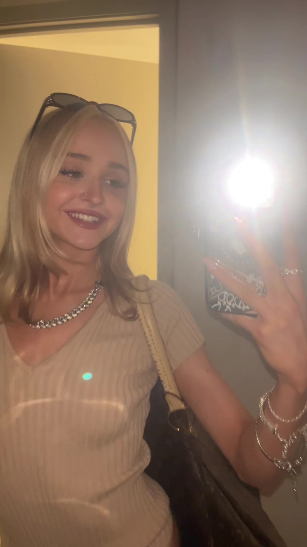@rand0mg1rl.c0m