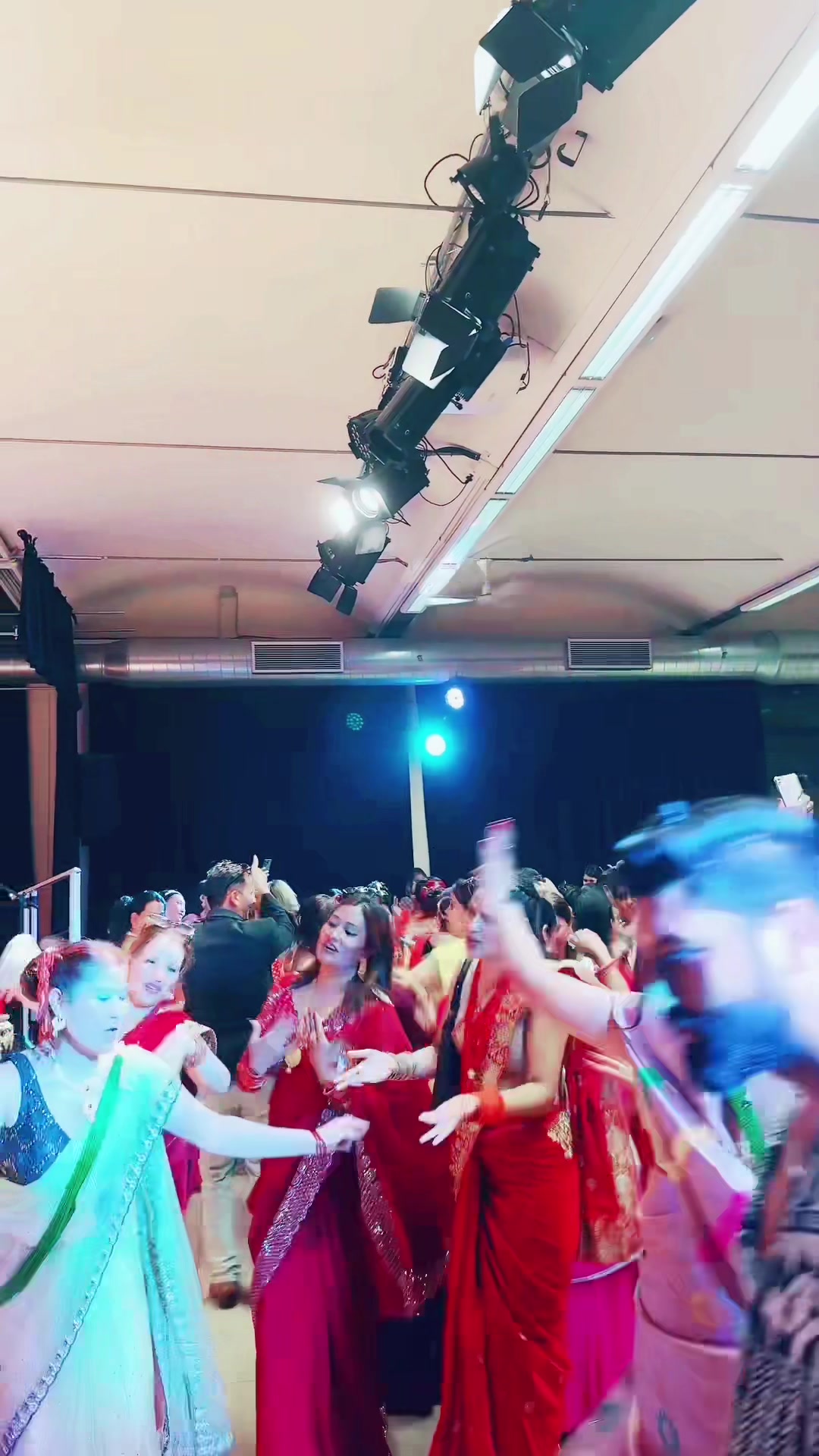@Sumi ghimire (लक्ष्मी)🇳🇵🇪🇸