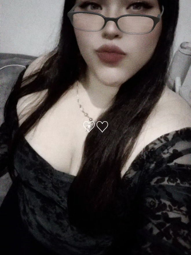 @🍒lizz🍒