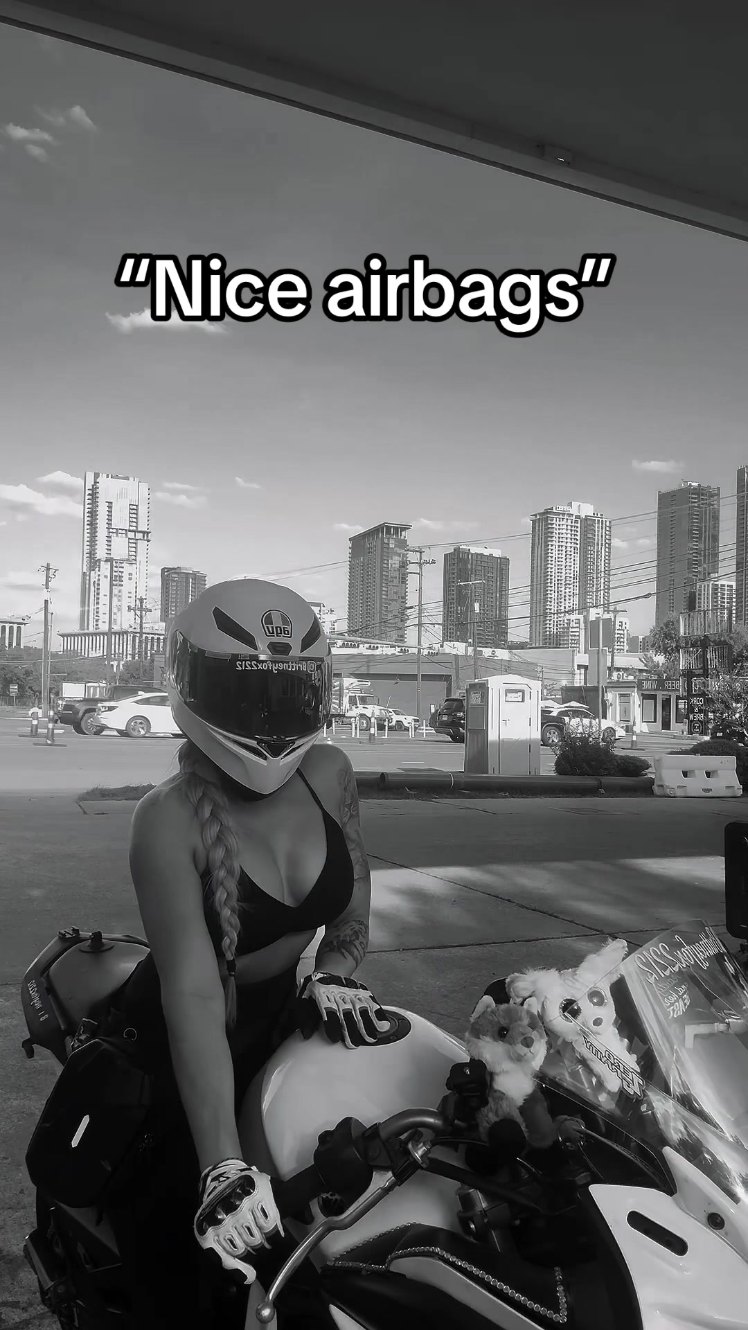 @𝓑𝓻𝓲𝓽🦊
