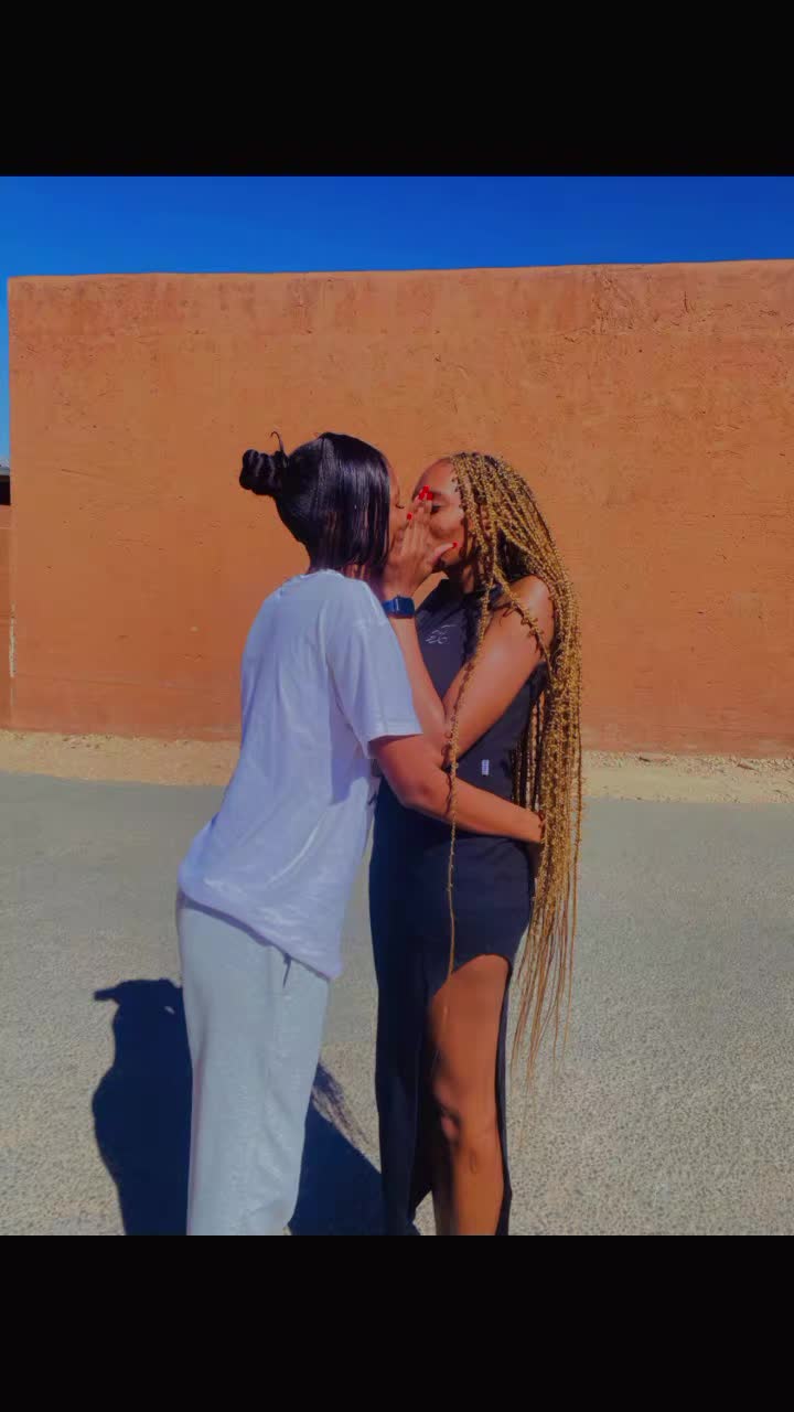 @Cindy🍒🇳🇦