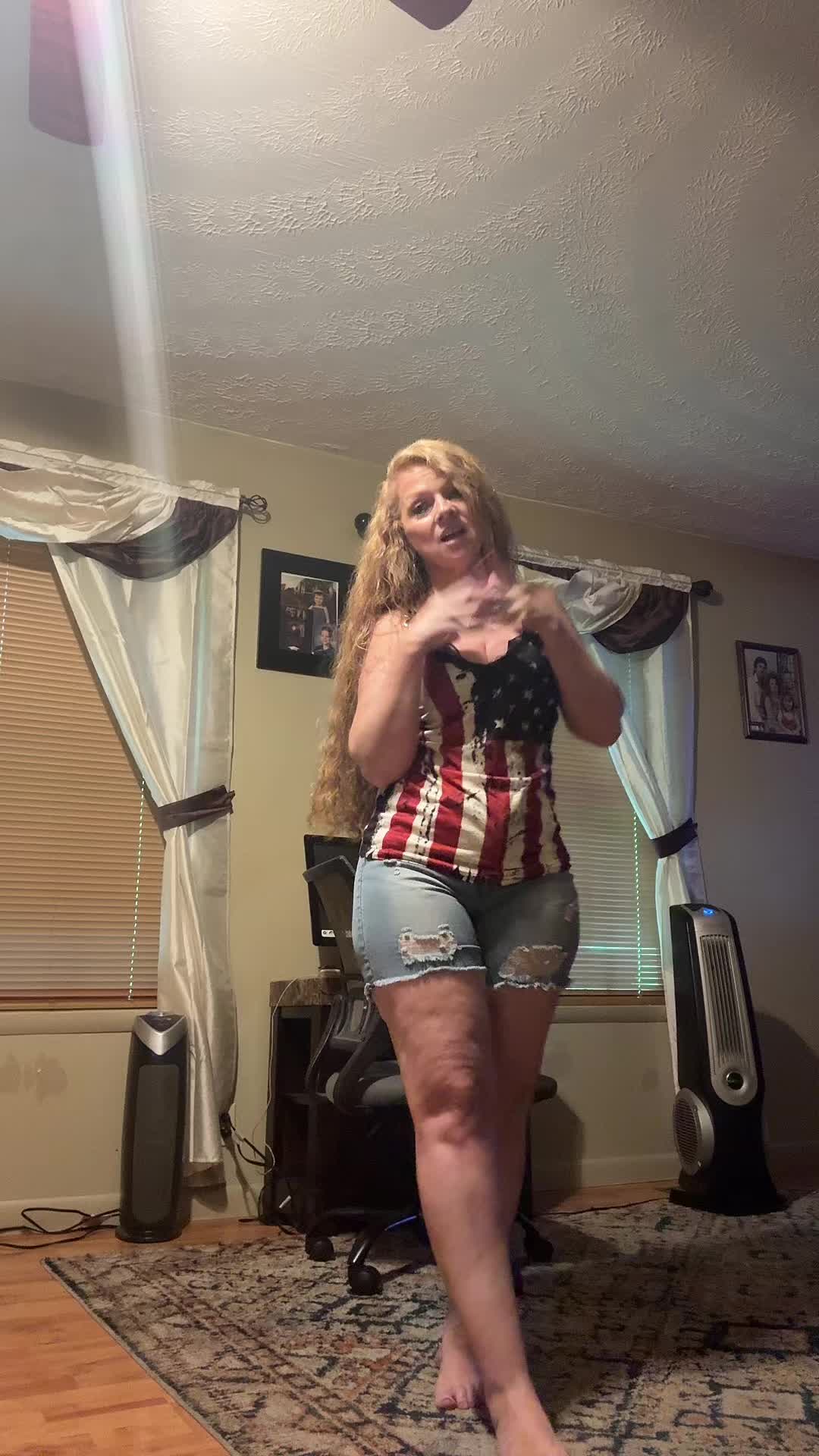 @Gg