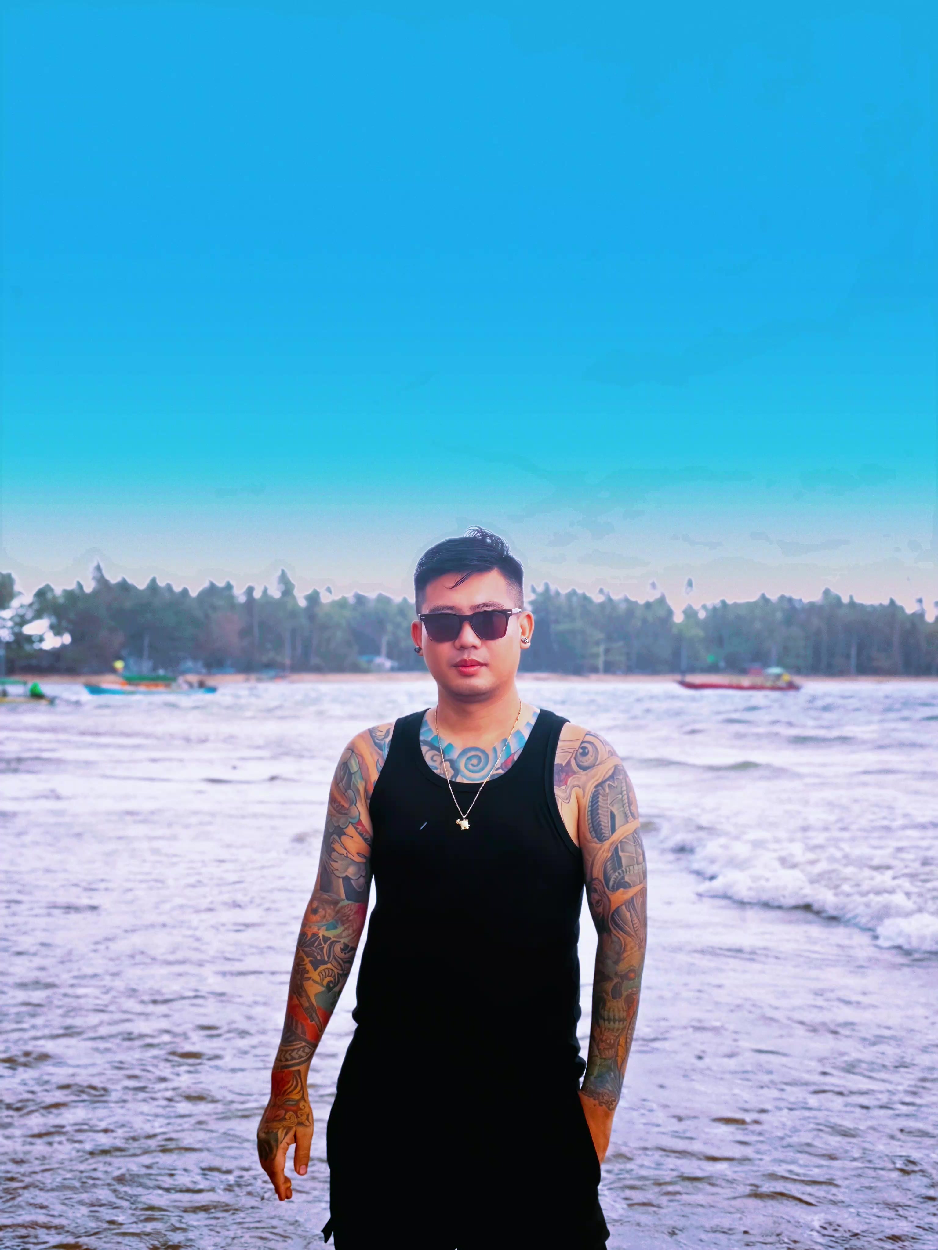 @Lu Zaw tattoo artist