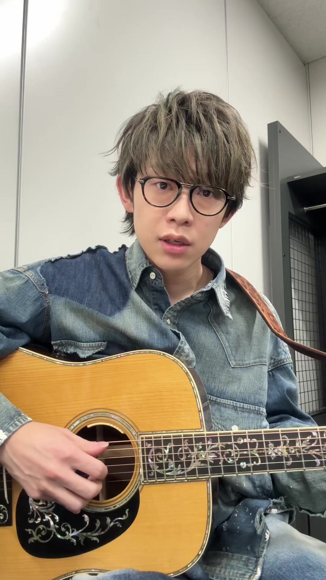 @川崎鷹也