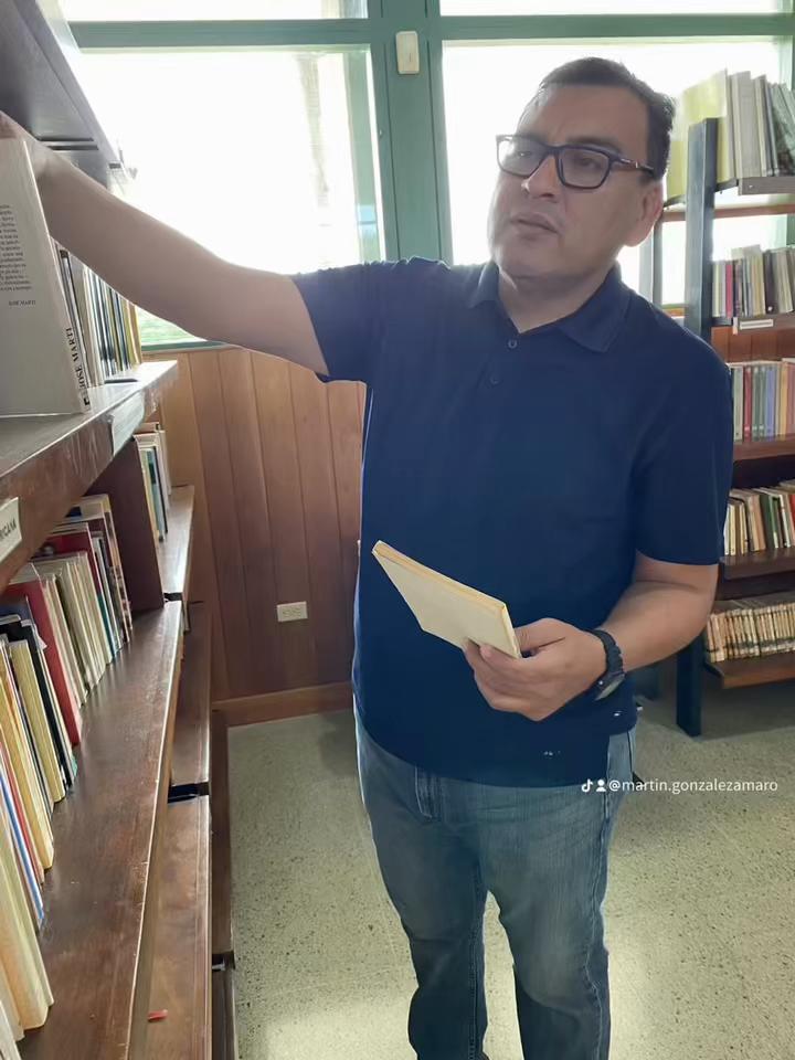 @Mart&iacute;n Gonz&aacute;lez