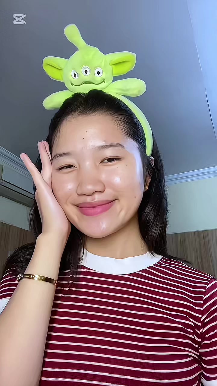 @Mey-ម៉ី🍃