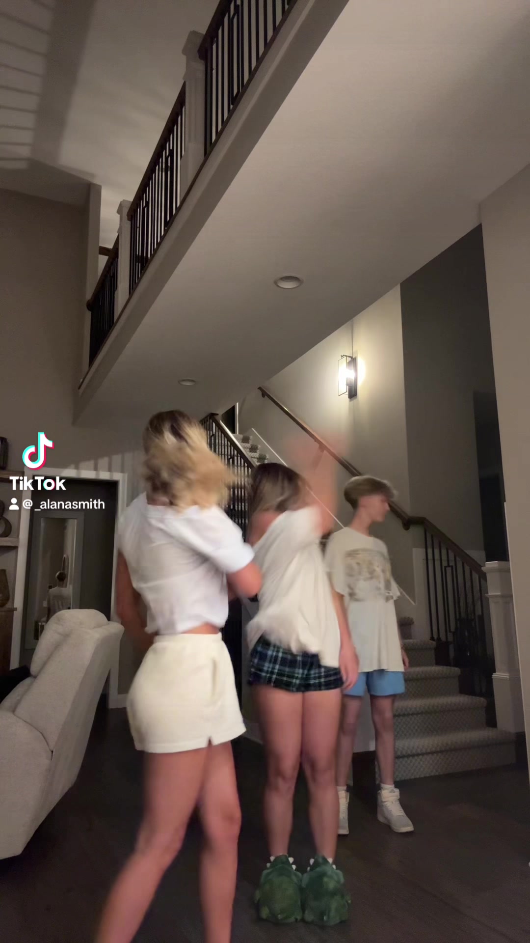 @alanasecrethello