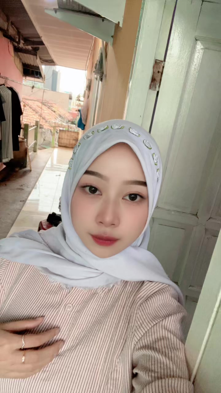@Ratnasarii🐣✨