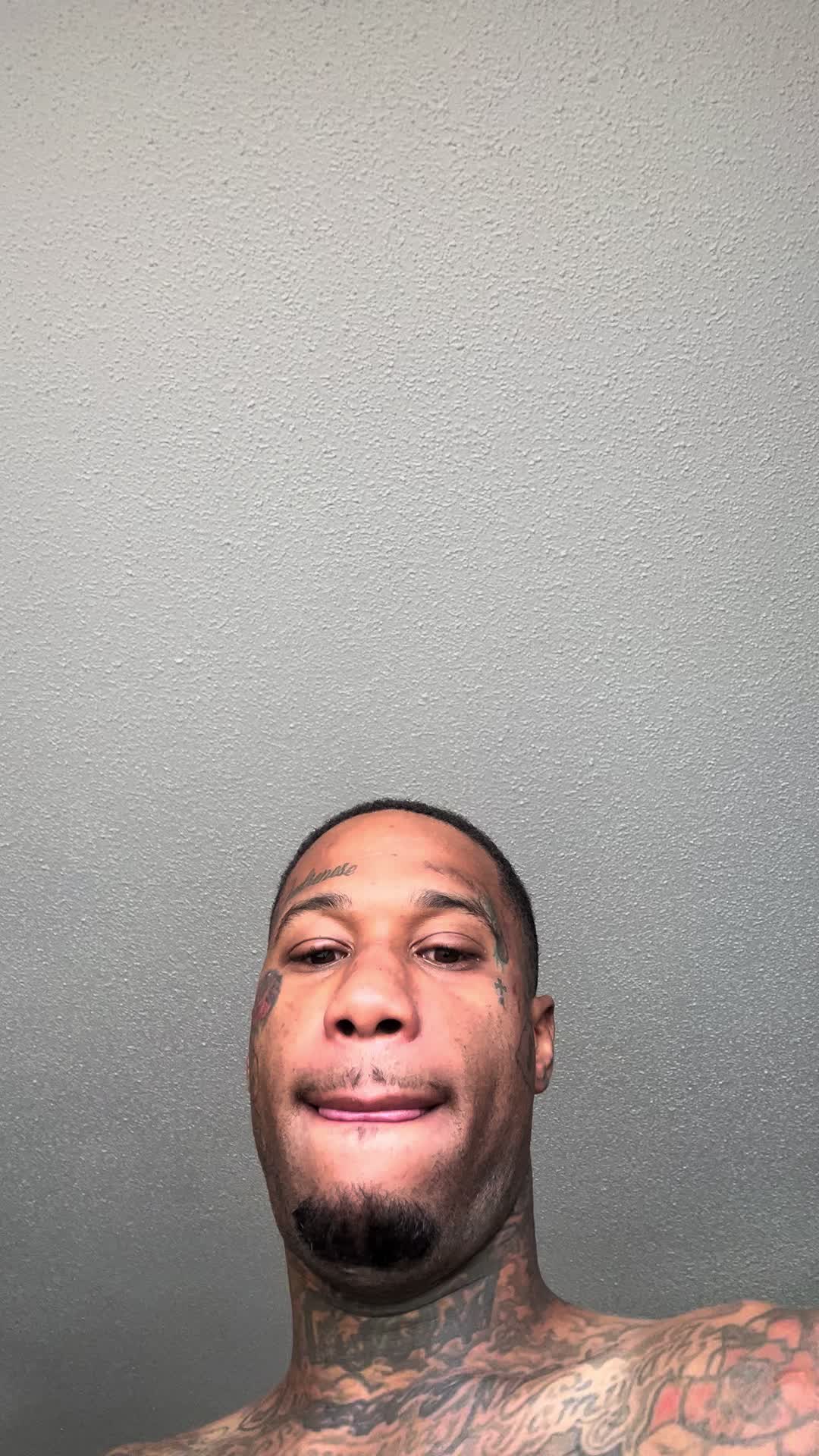 @theejamesneil