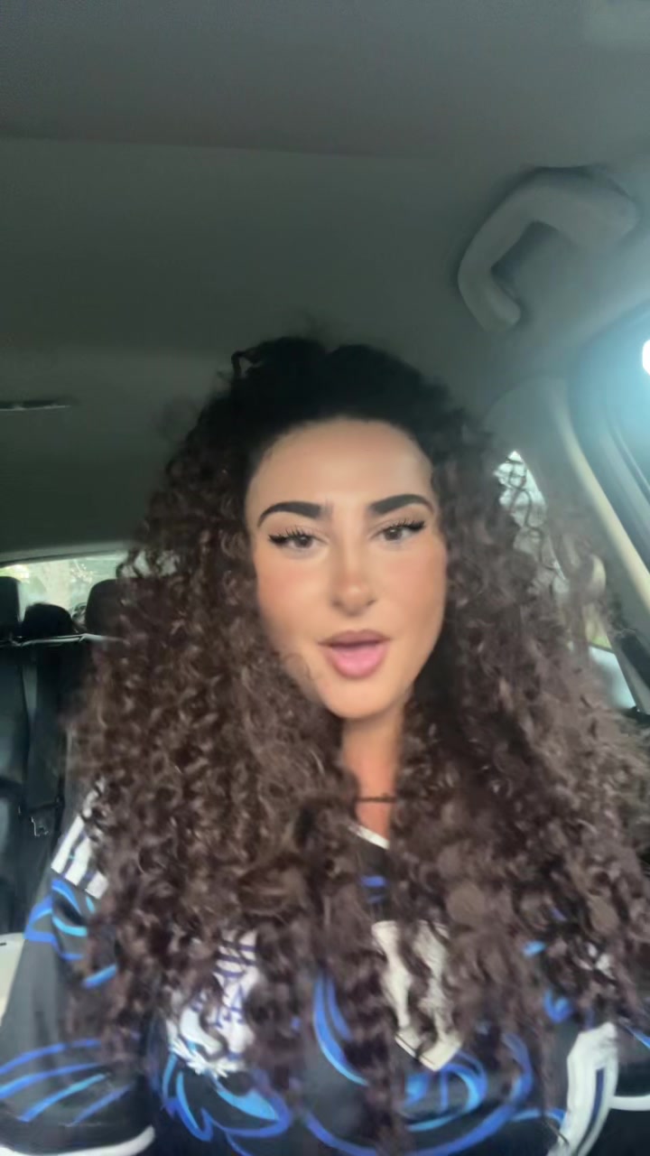 @Juliana Demirel