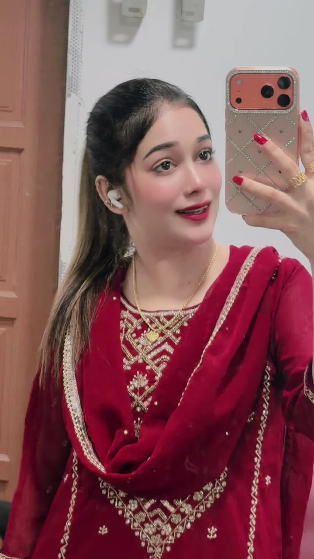 @Aniya chowdhury ani ( Moni)