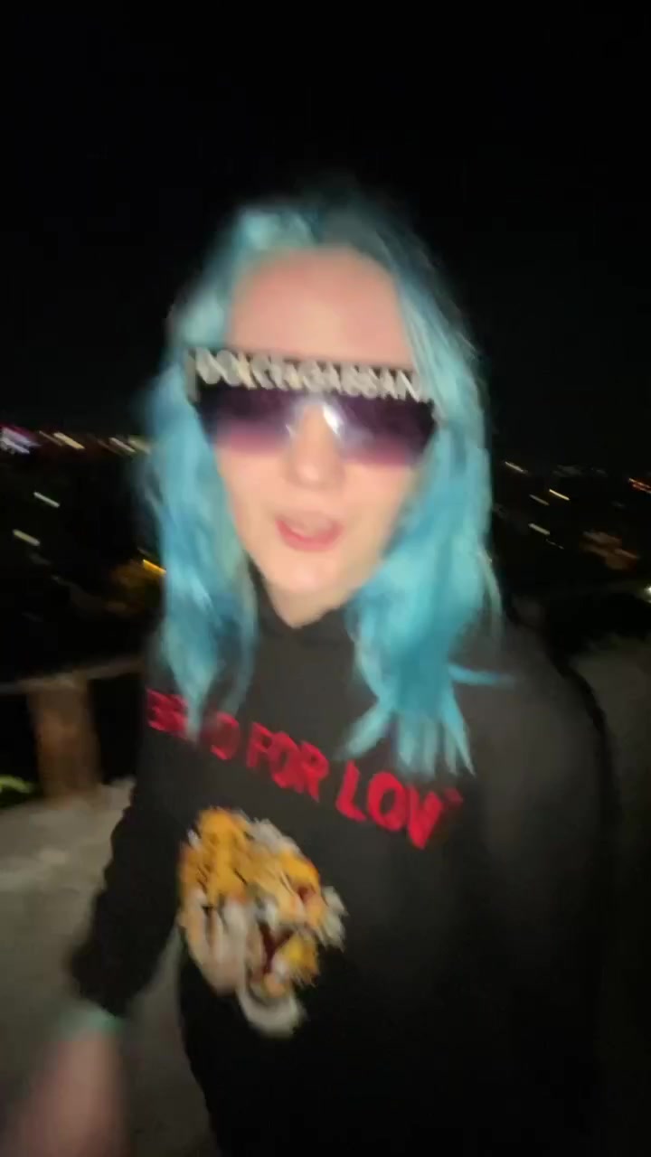 @крис🧟♀️