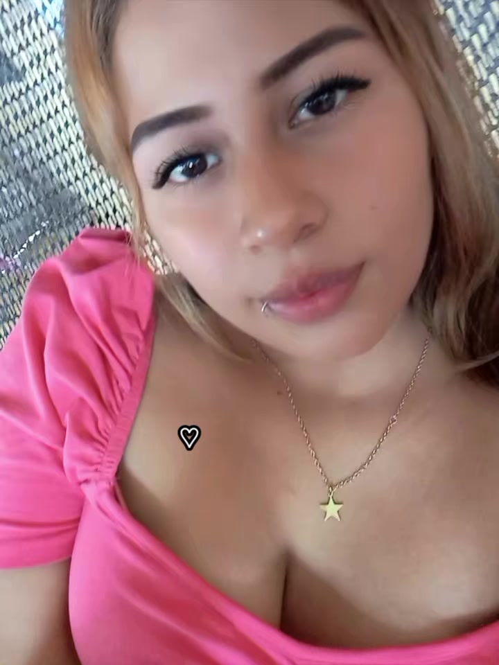 @ᥫ᭡ ⋆  𝓜𝓸𝓻𝓮𝓷𝓪  ⋆｡