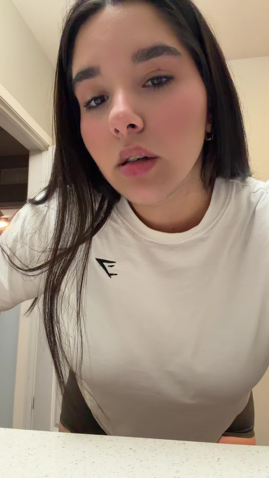 @Claudia✨