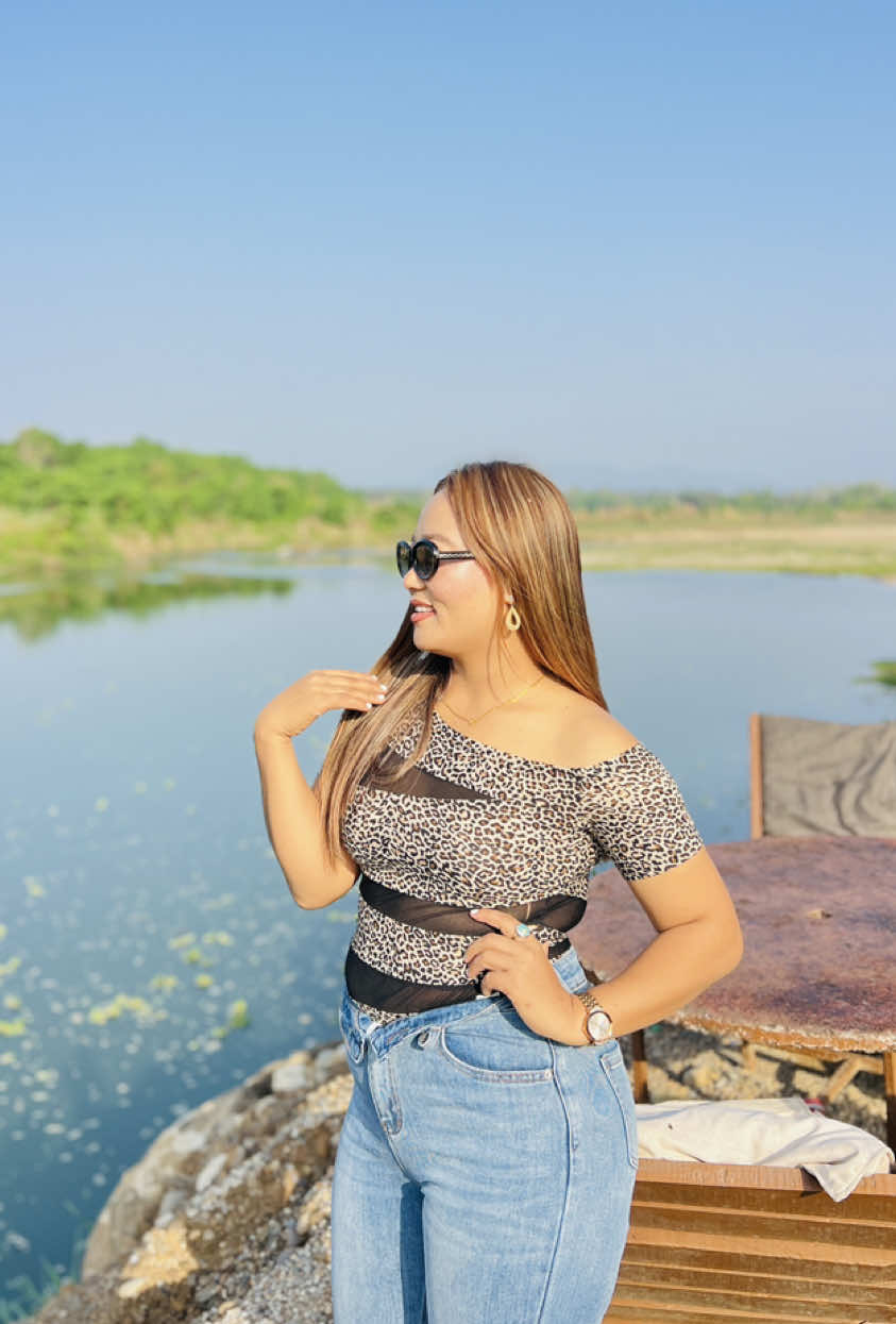 @अनुश्री 🧿
