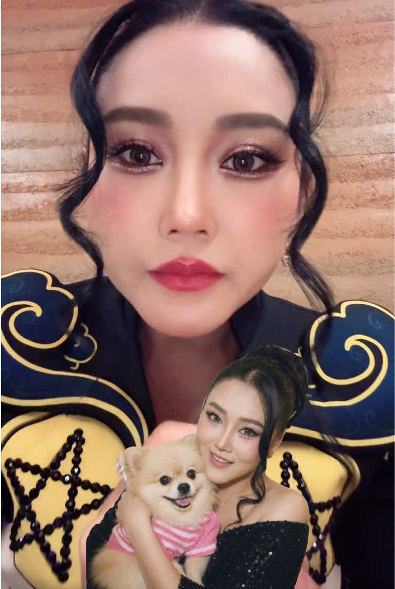 @หญิง ธิติกานต์ Official
