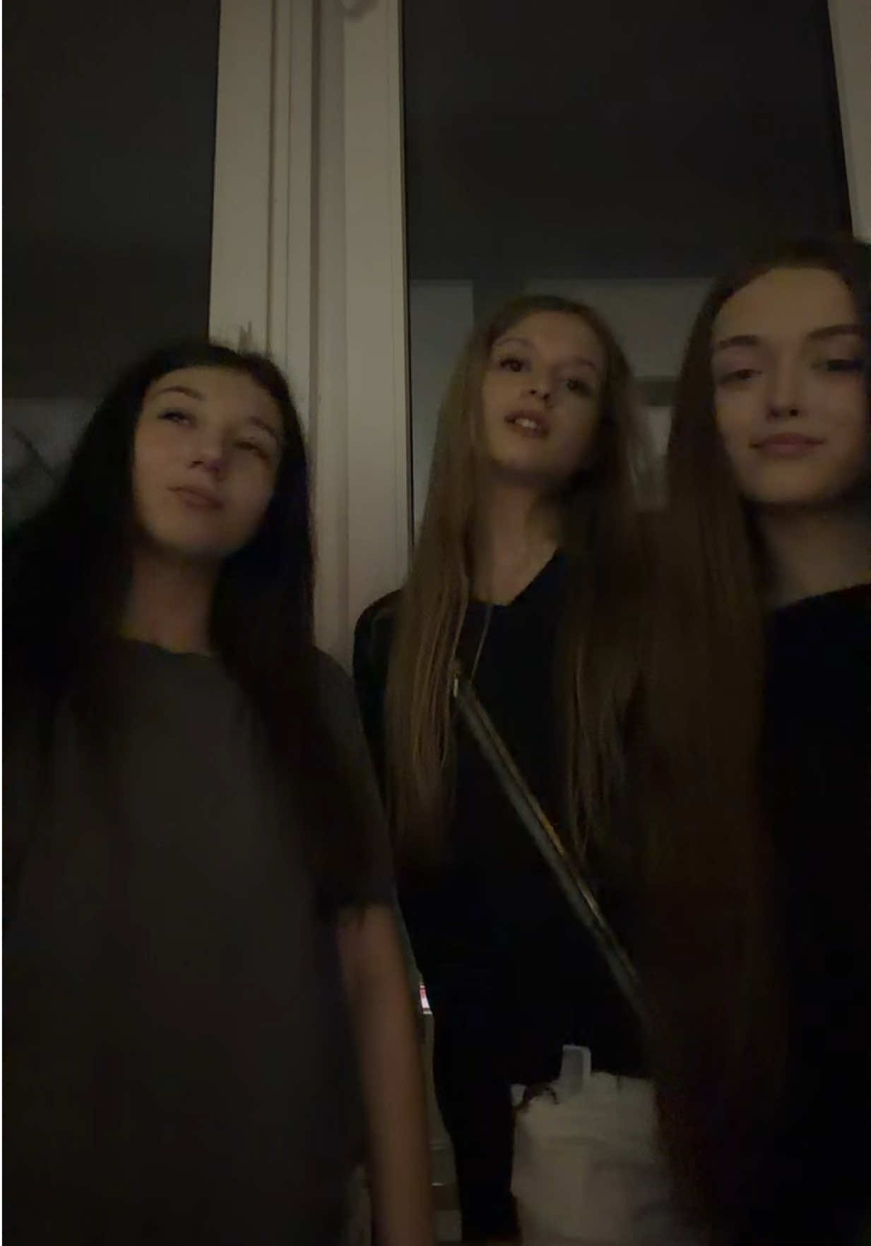 @нелинова¿