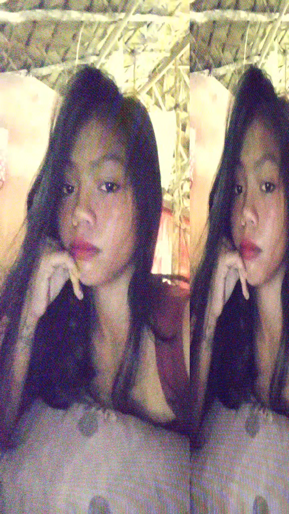 @•