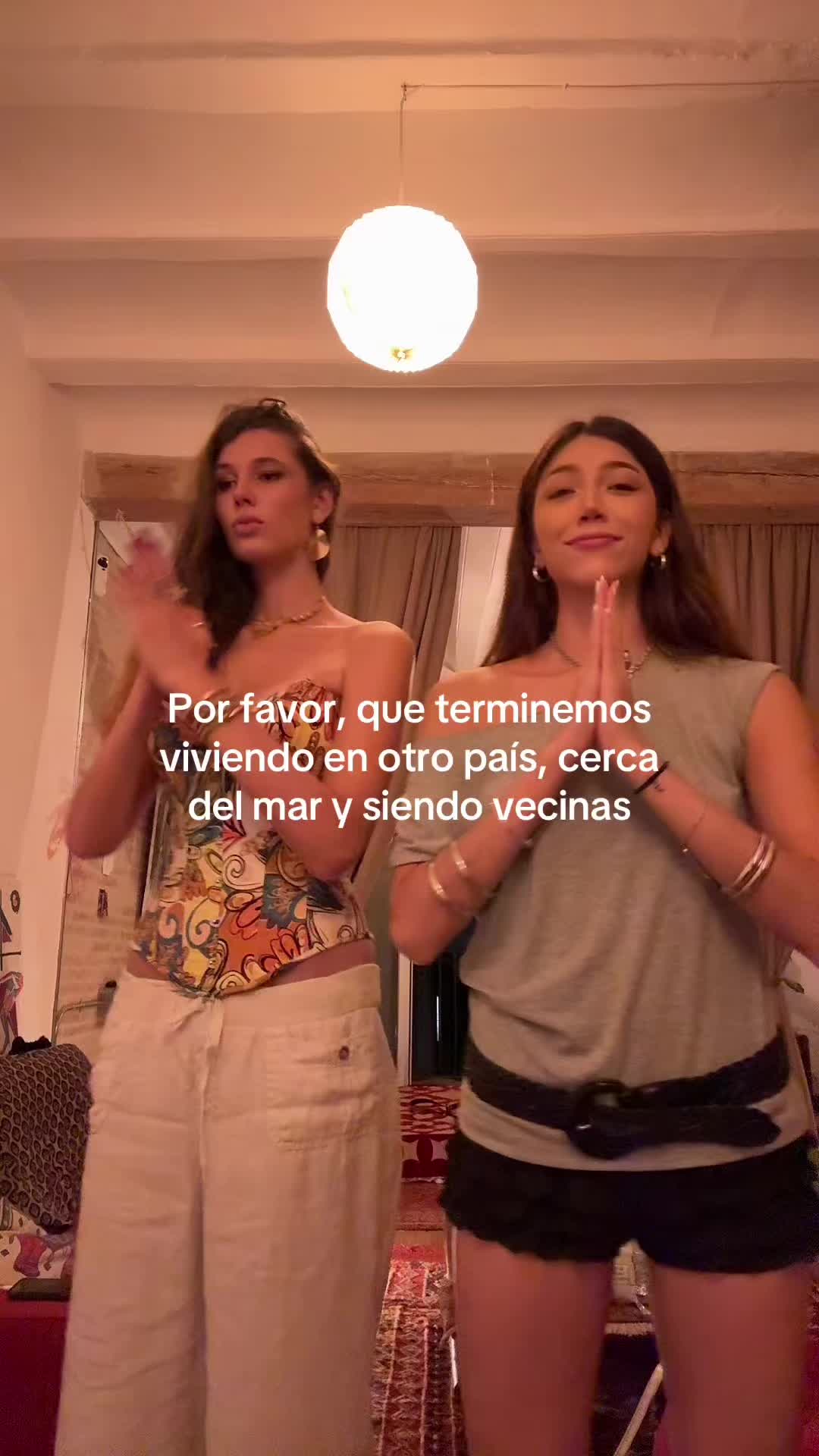 @Carolit99