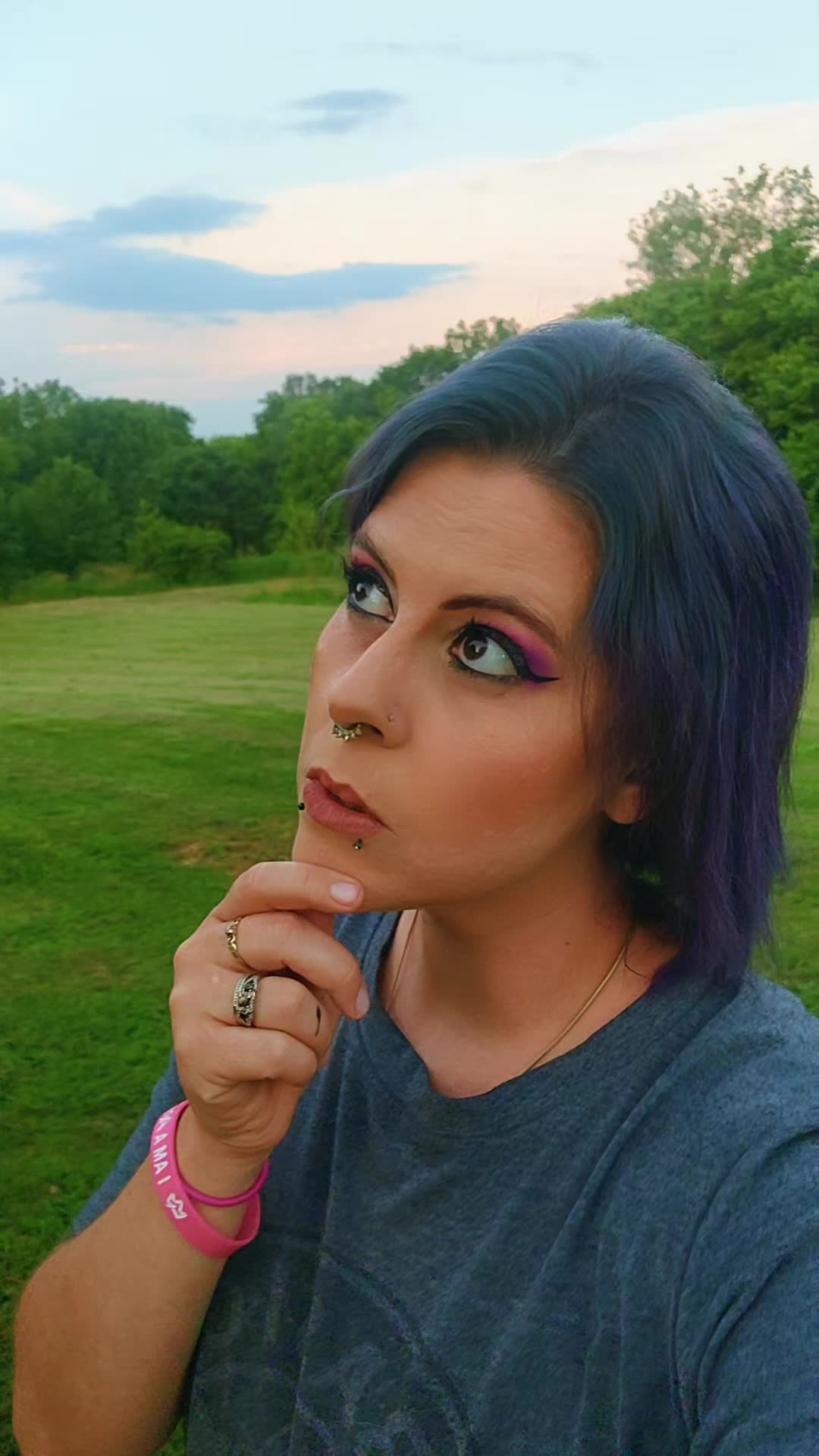 @captivegirl
