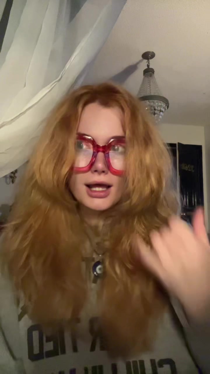 @Y2kbbydoll