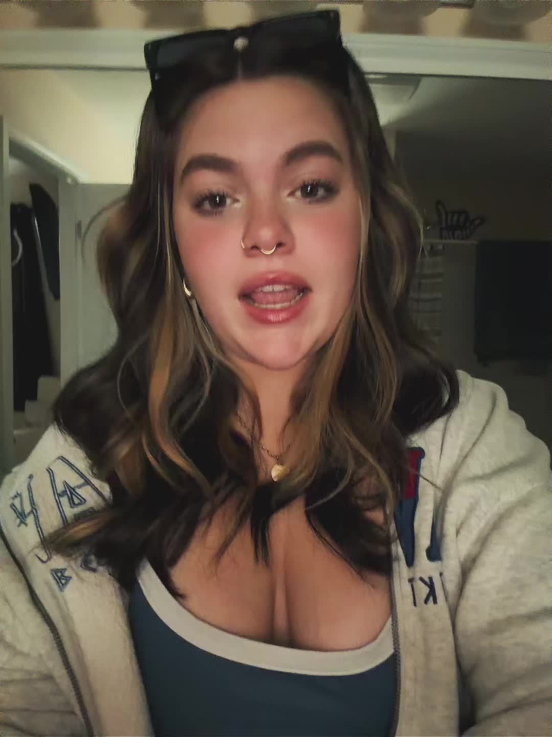 @g