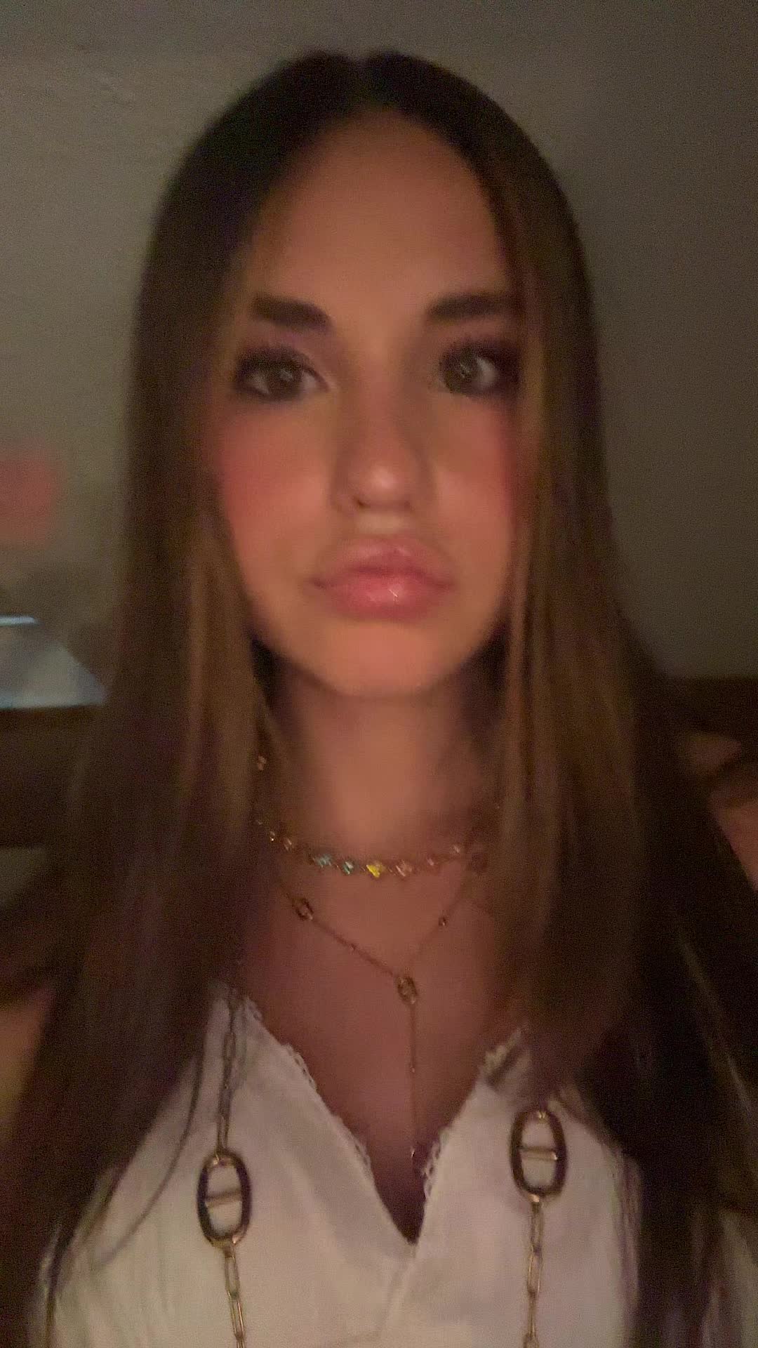 @𝑠𝑜𝑓𝑖𝑎