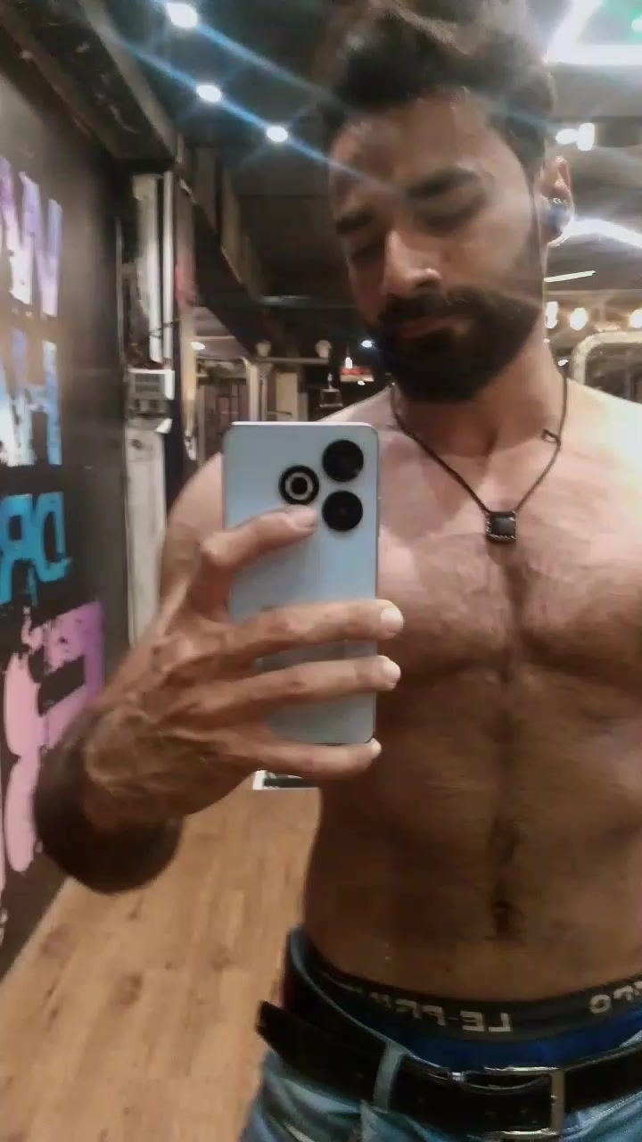 @Broly omii strong body