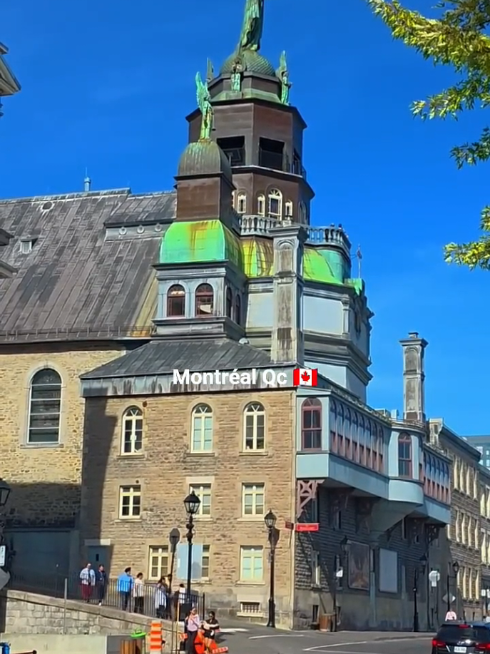 @travel/viaje/canada🌎mtl