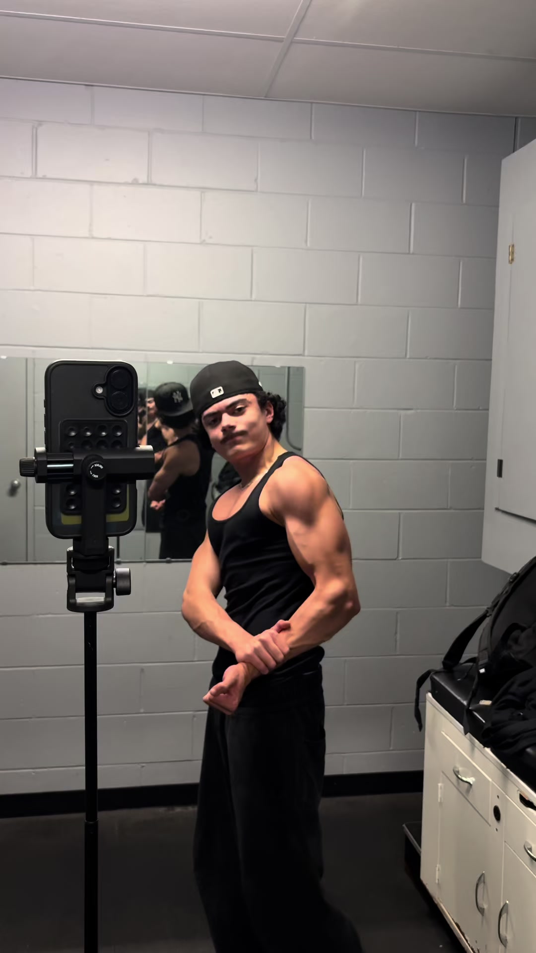 @a.b_liftz