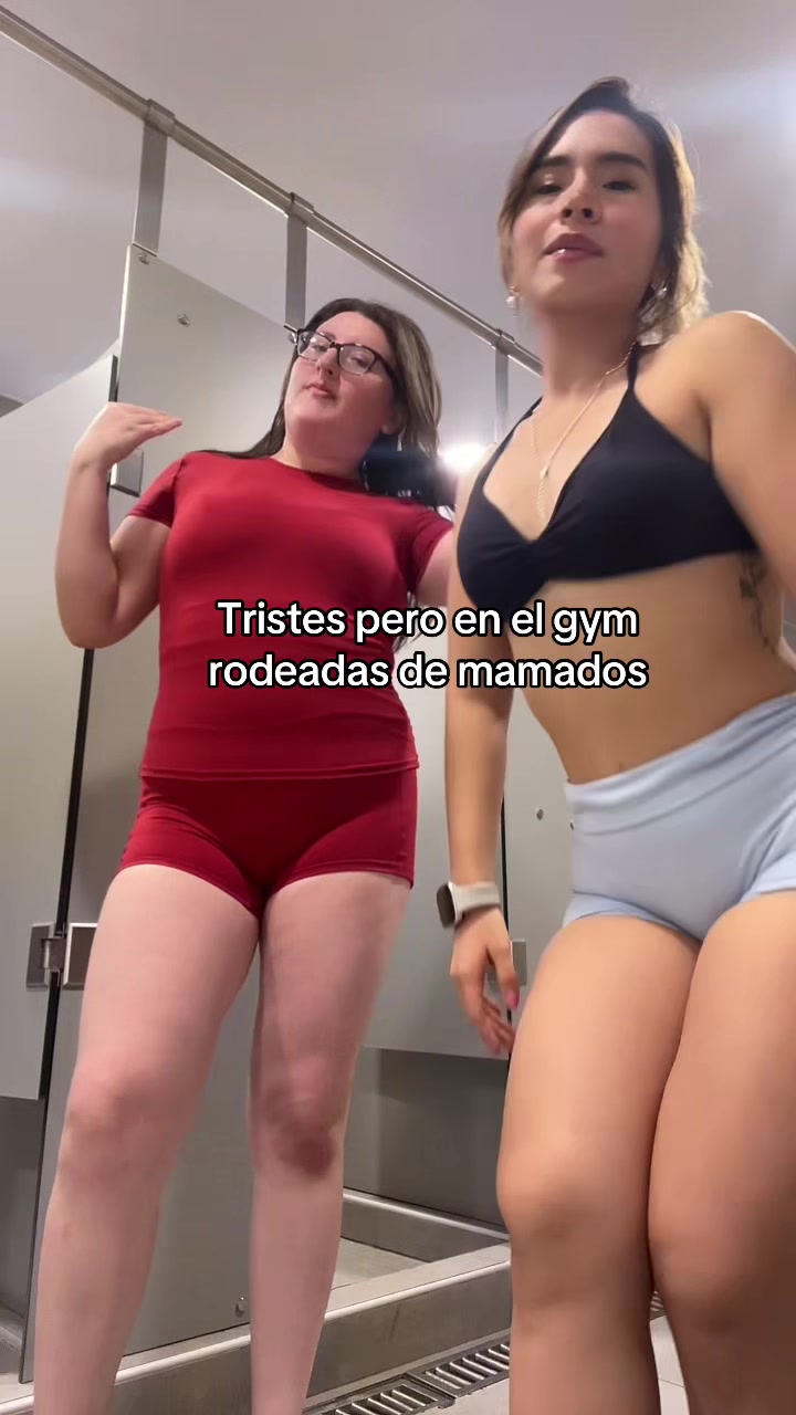 @Caroline Alexandra flores 🦦
