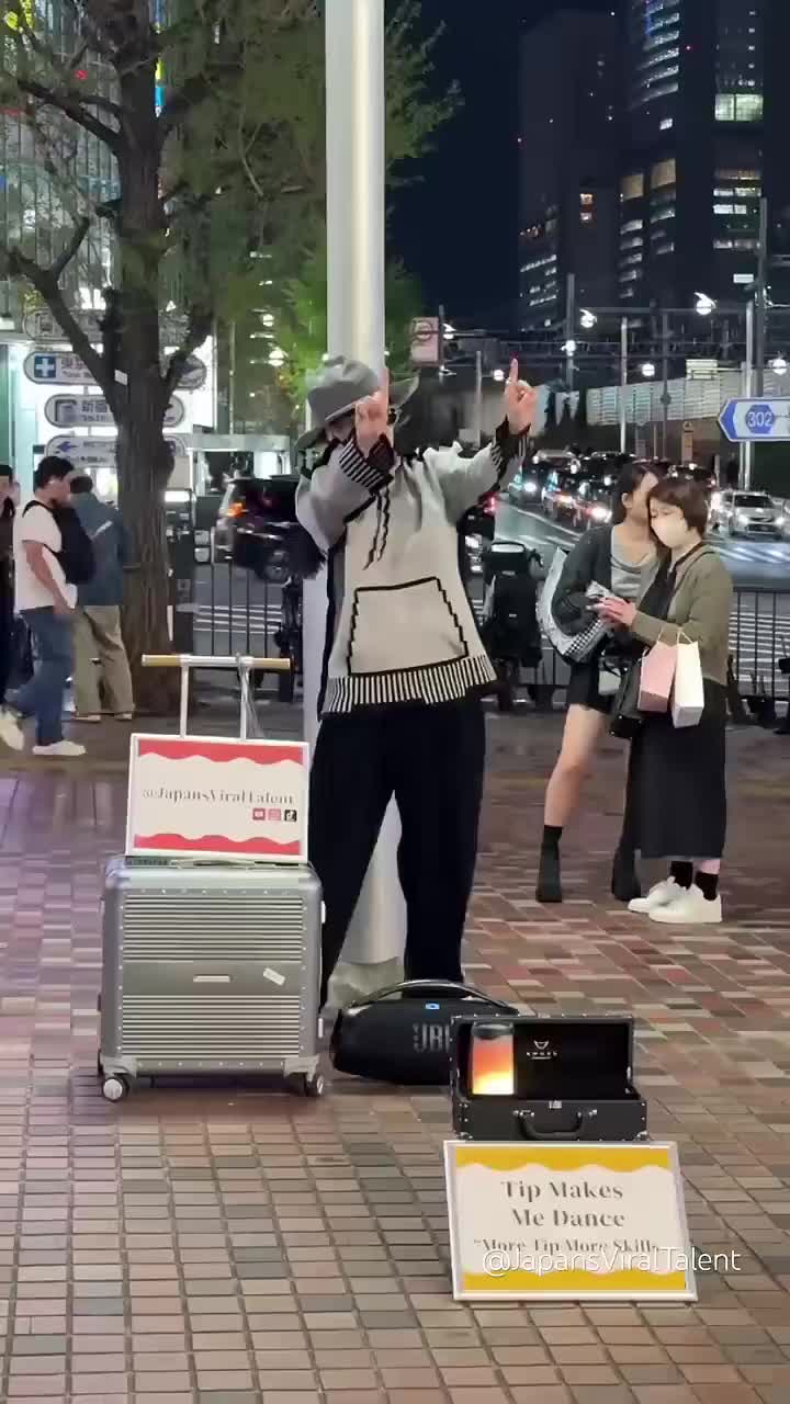 @HollowsmamapraiseGod