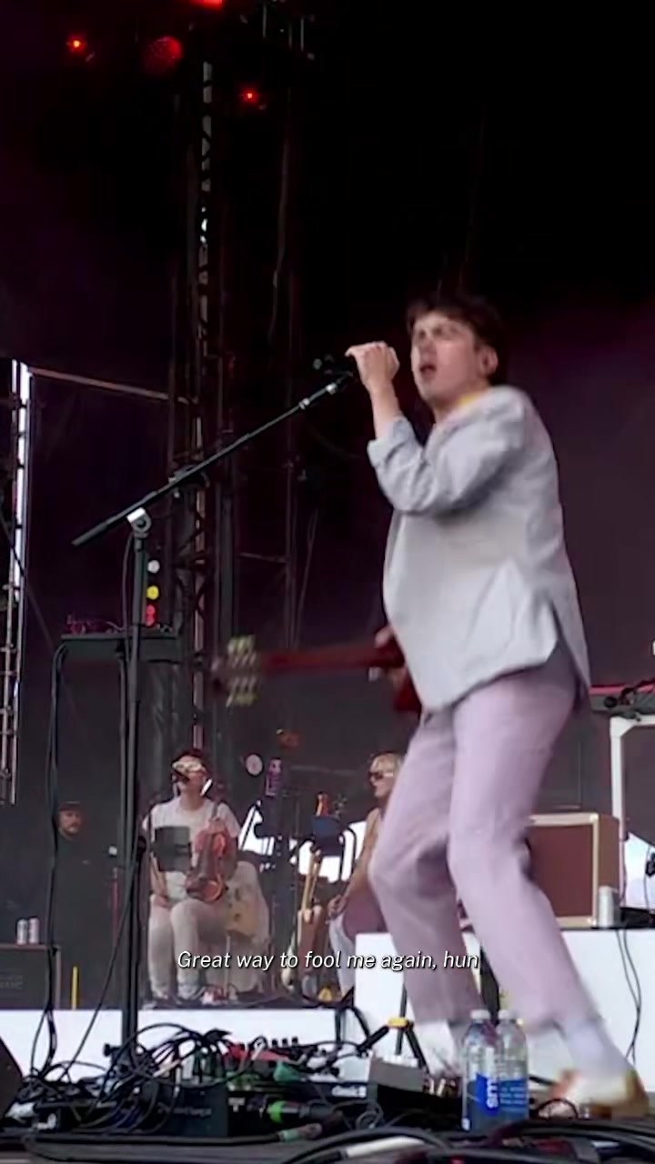 @Declan McKenna