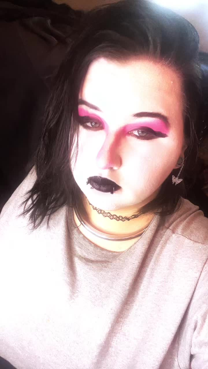@sp00ky_treats