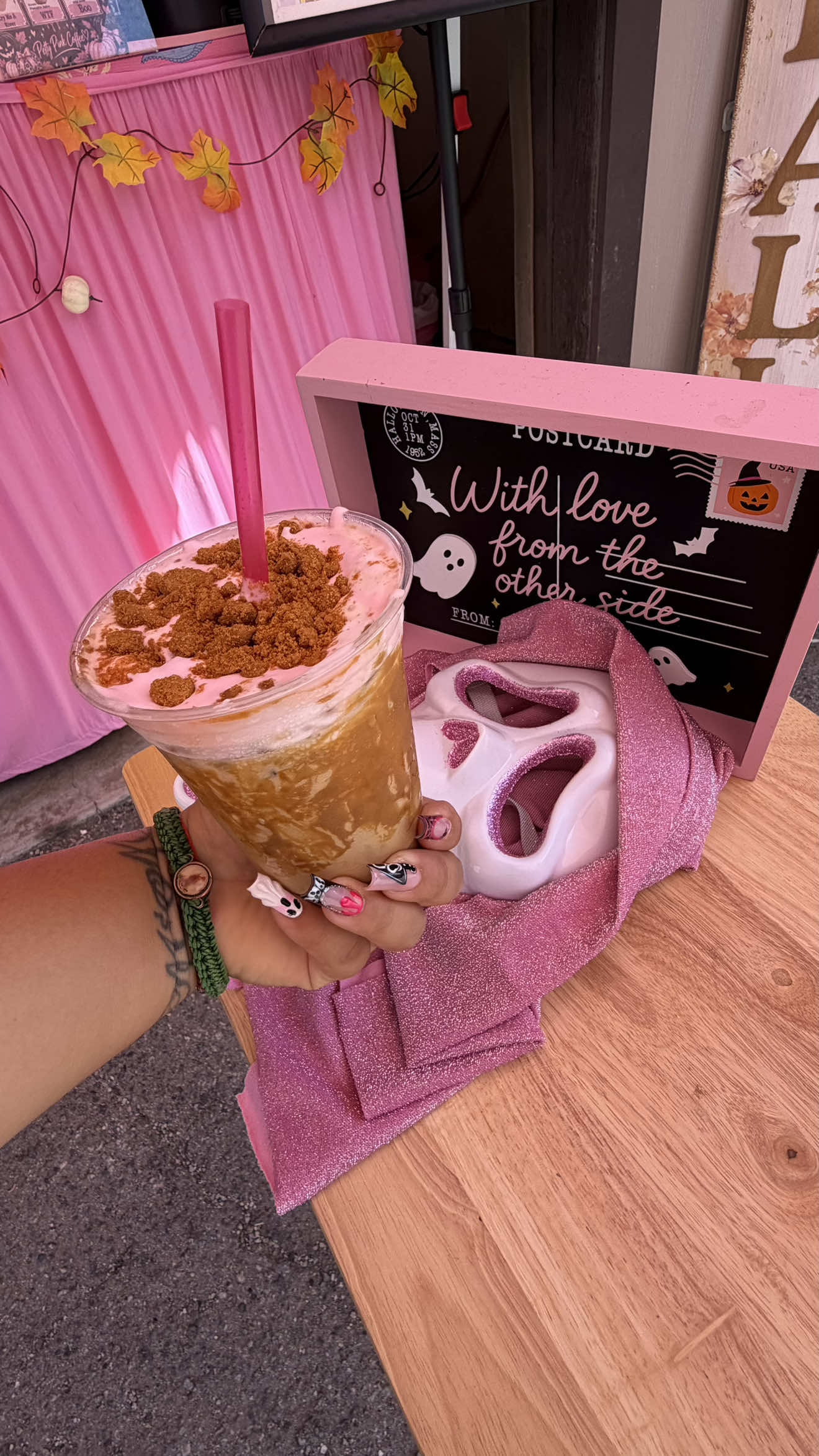 @pettypinkcoffee