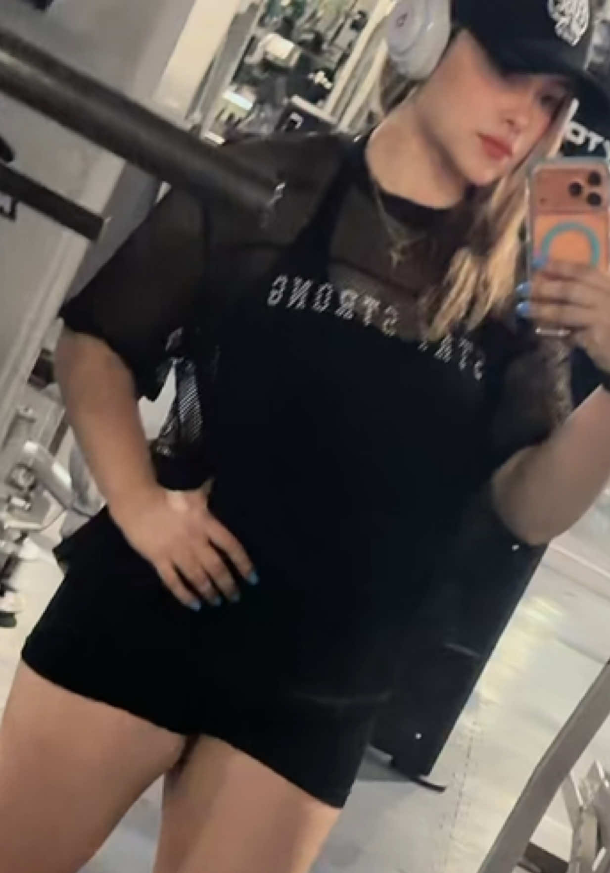 @️