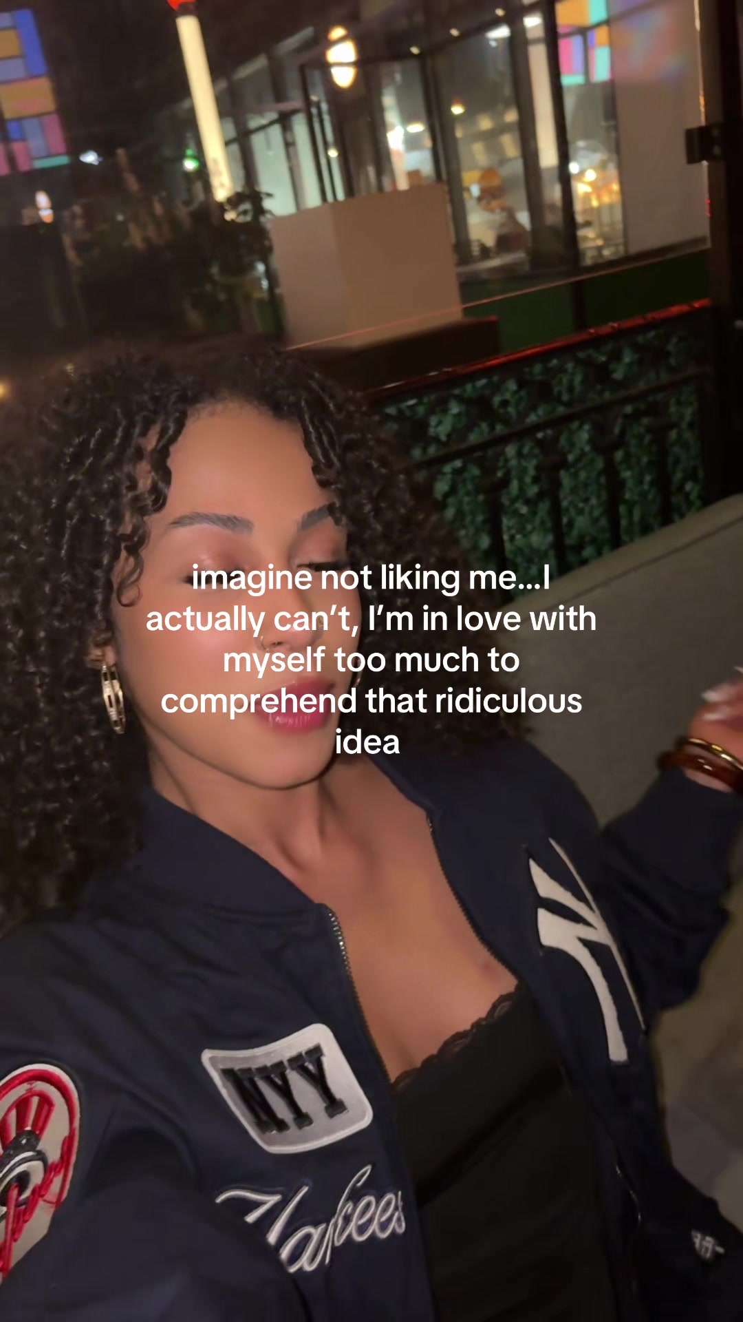 @ELLENIA MIONI