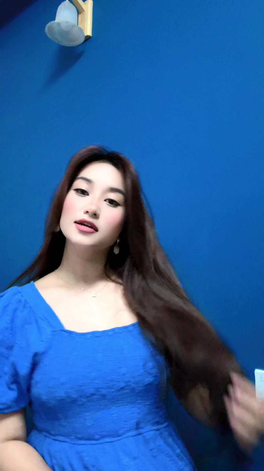 @Bindiya shrestha🐝🐘🧿