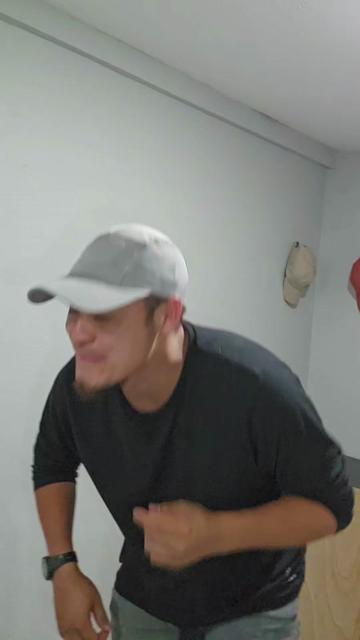@Alemán 🔱