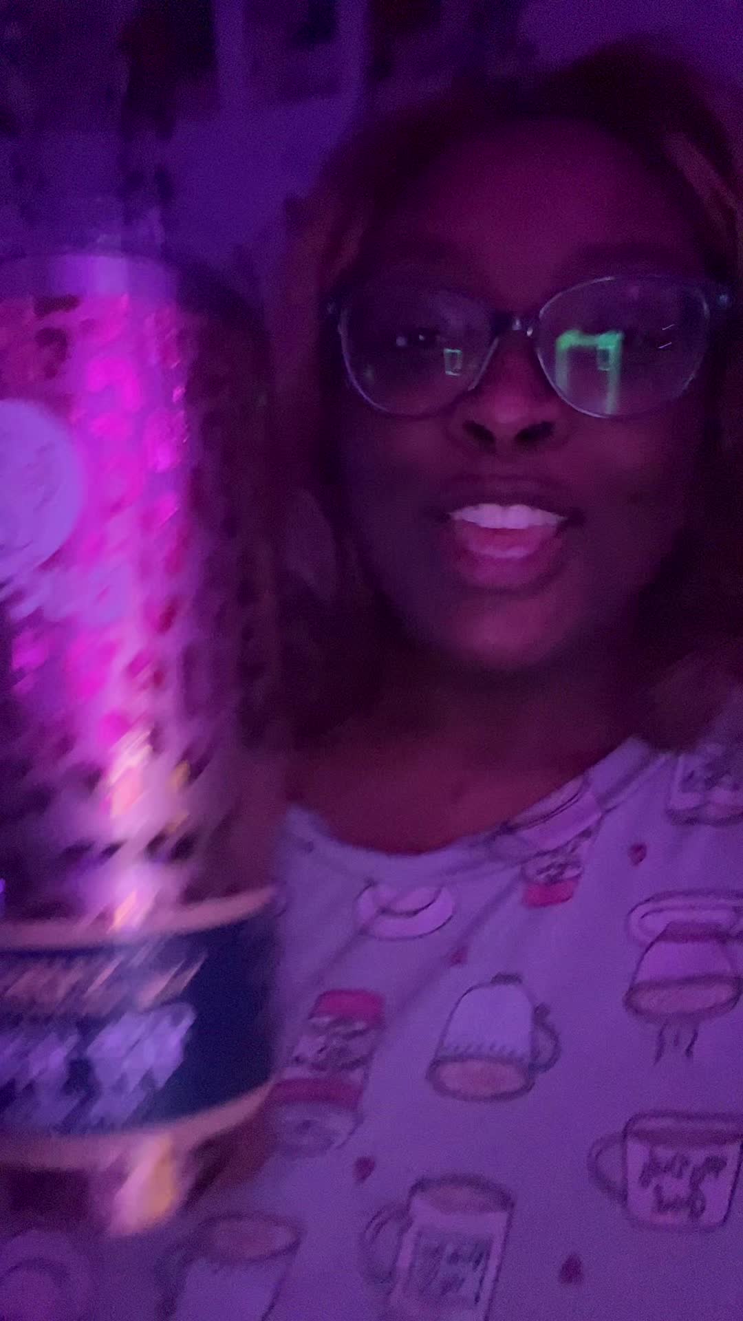 @Monae