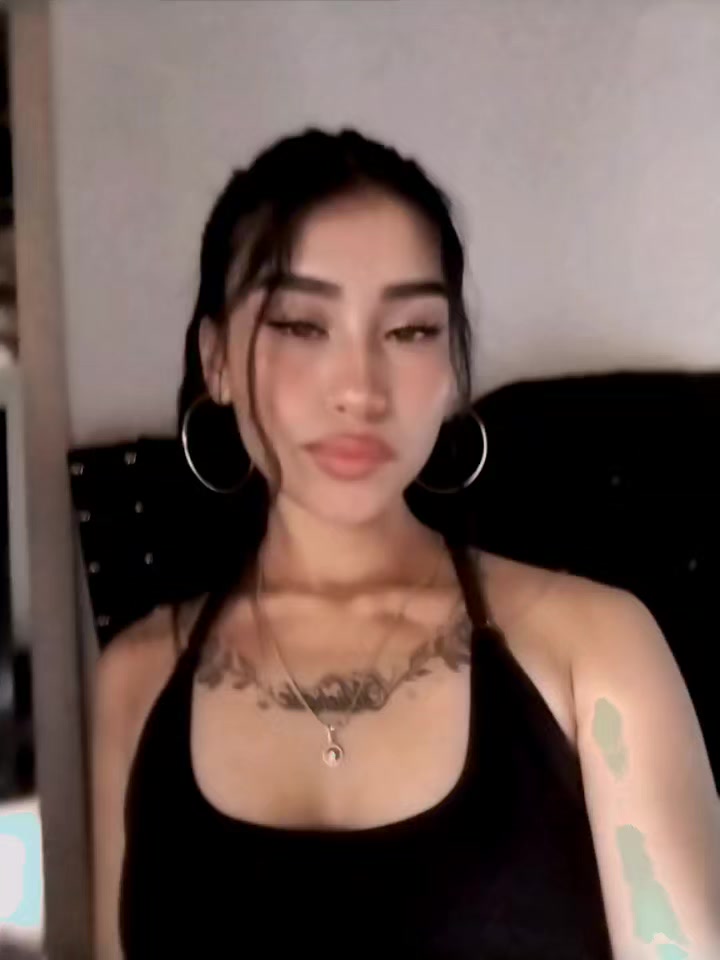 @๐๐ฆ๐ ๐ฅ๐ข๐ฉ๐ฉ๐ข๐