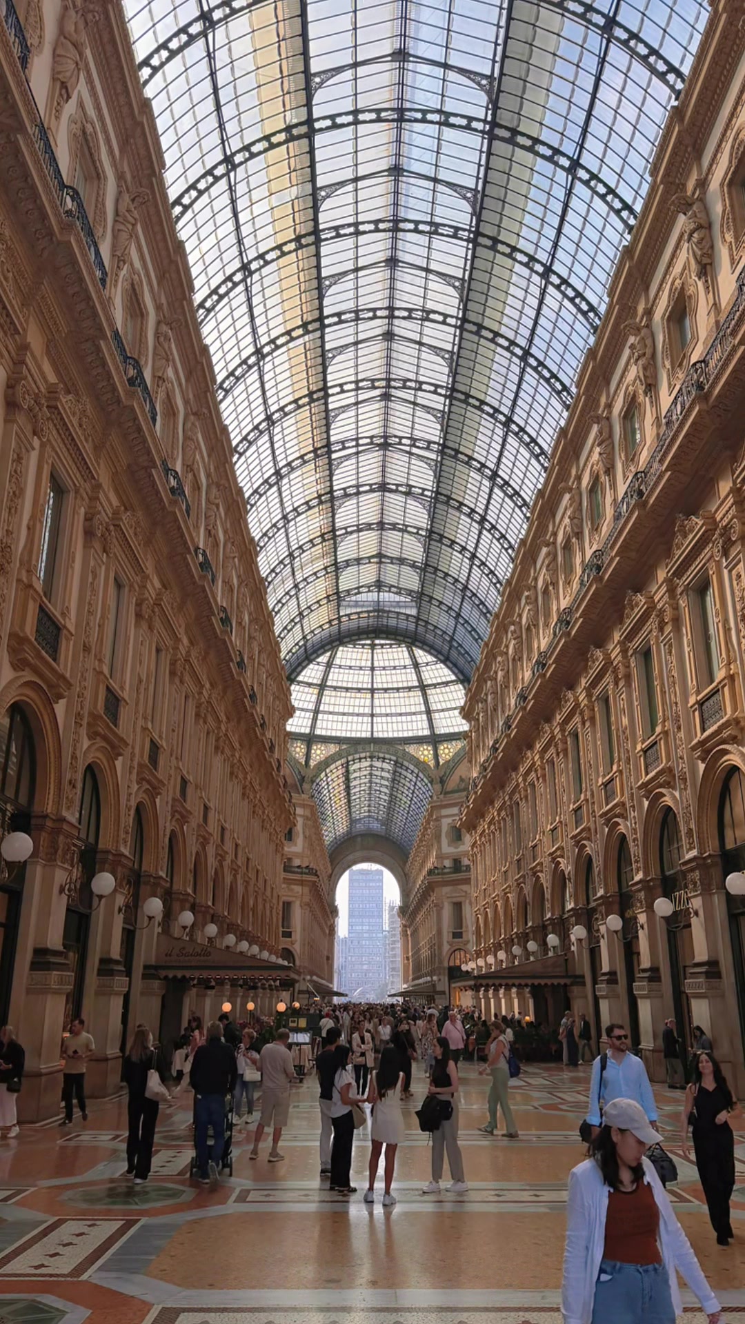@Luca Colasuonno